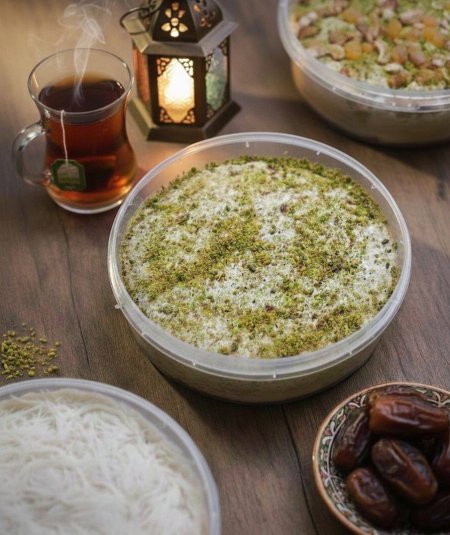 حلاوة بفزدق حلبي